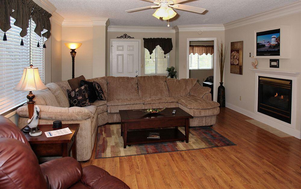 River Place Condos #610 3Bd Pigeon Forge Interior photo